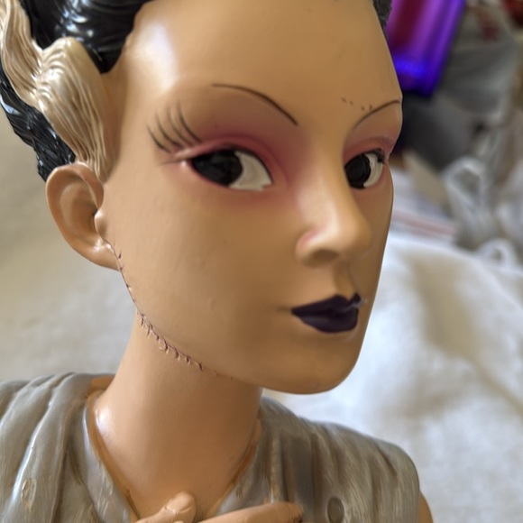 bride of frankenstein statue HTF NWT - Picture 10 of 11